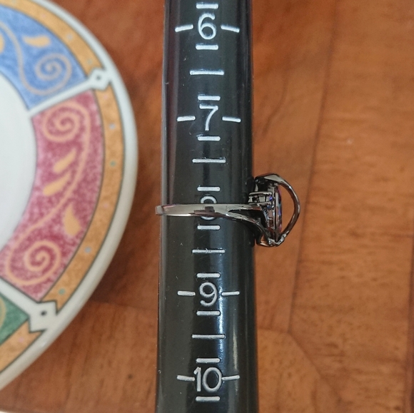 2/$30 🌸 Marquise cut topaz ring - Picture 8 of 13